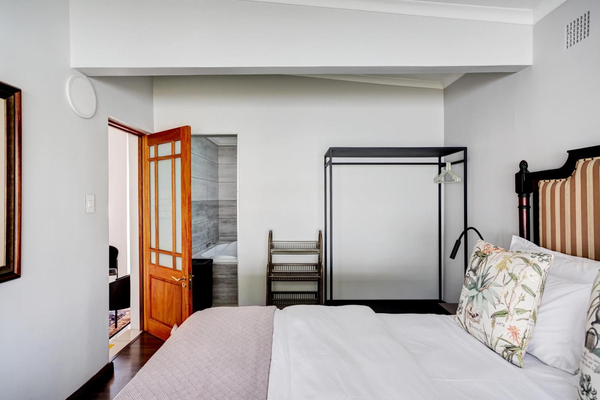 Beautiful Abalone Hotel Hermanus Buitenkant foto